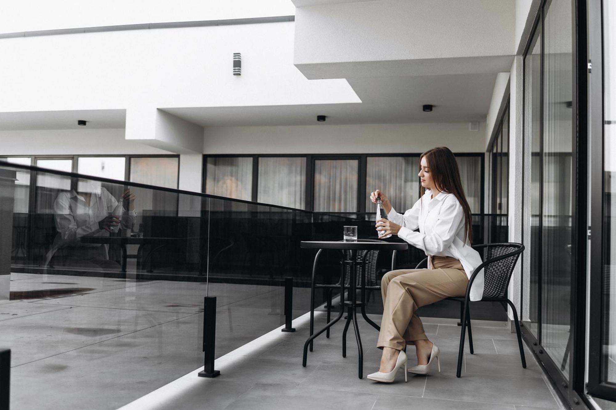 Garden Plaza Hotel Neresnytsya Ngoại thất bức ảnh