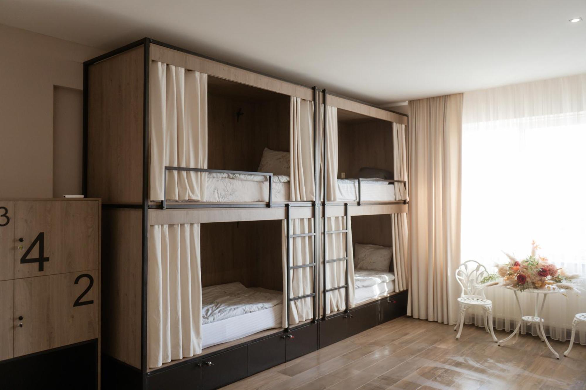Garden Plaza Hotel Neresnytsya Ngoại thất bức ảnh
