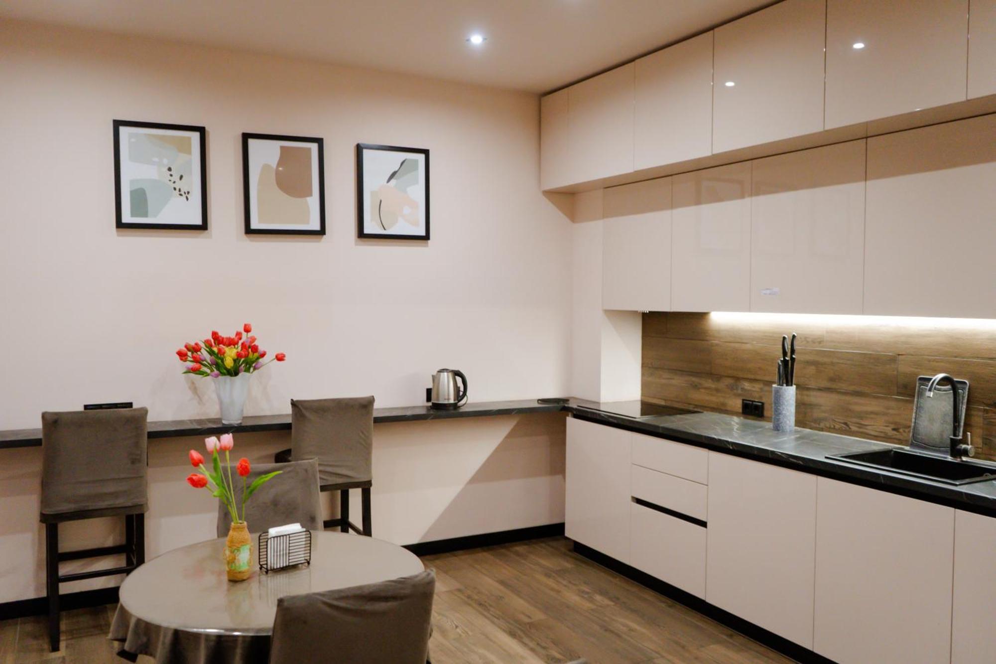 Garden Plaza Hotel Neresnytsya Ngoại thất bức ảnh